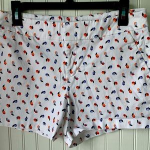 Madison Jules (Size 4) (NWOT) White with decorative design 2 front pockets